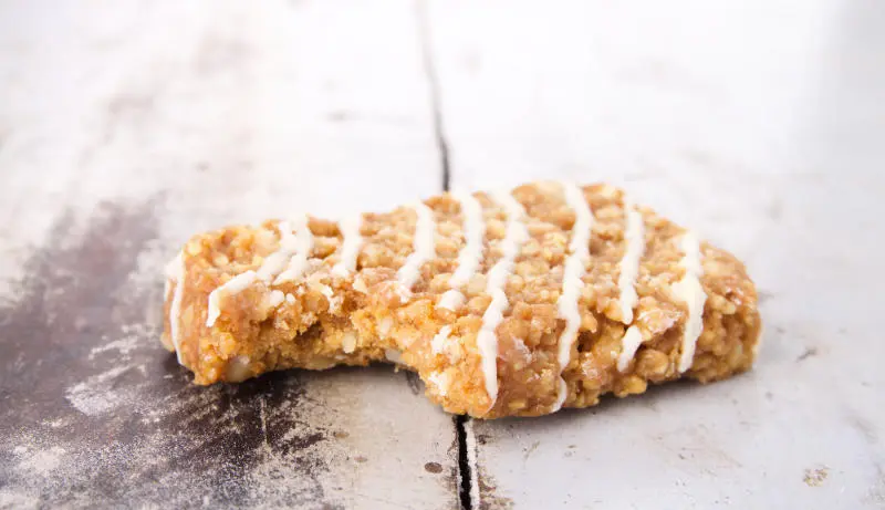 Clif Bar>hite Chocolate Macadamia Nut